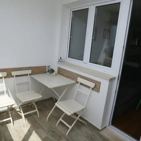 Renci With Sea View Апартаменты *