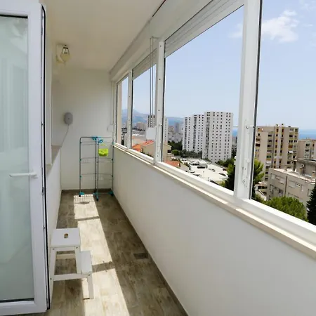 Renci With Sea View 아파트 *