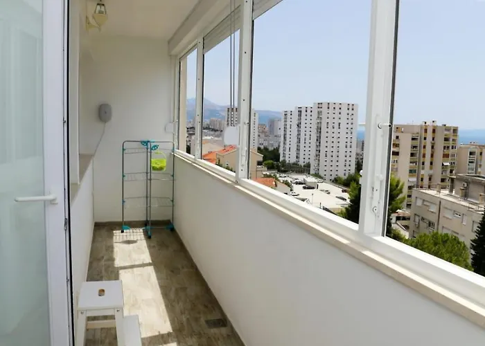 Renci With Sea View 아파트 *